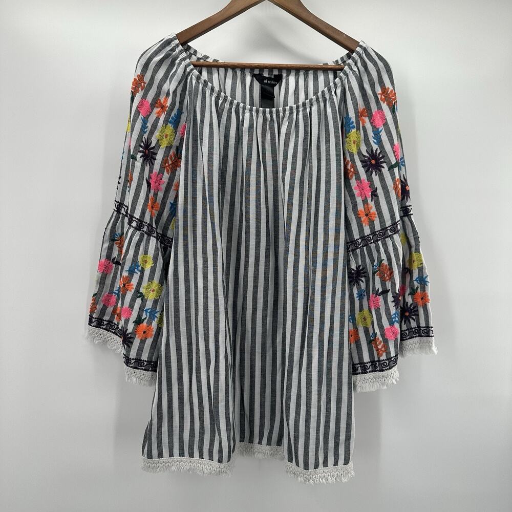 Ali Miles Top Shirt Tunic Womens 2X XXL Gray White Multicolor Embroidered Floral